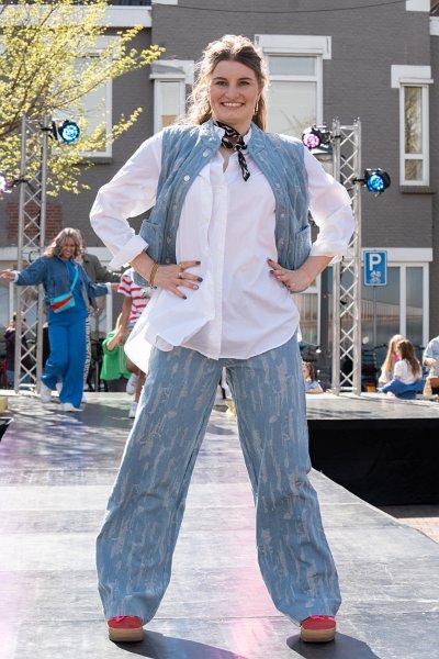 Modeshow 160_.jpg